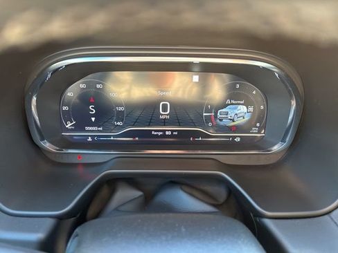 Used 2022 GMC Yukon SLT w/ SLT Luxury Package image 14