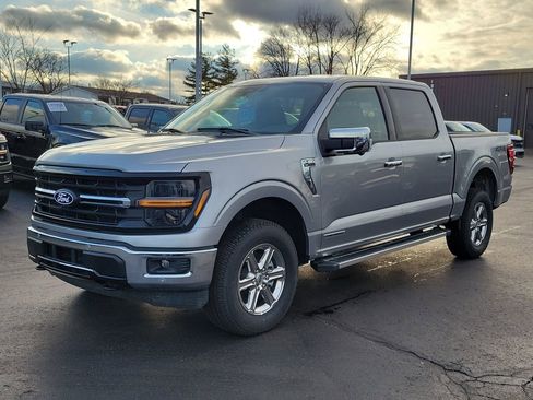 New 2025 Ford F150 XLT w/ Equipment Group 302A MID image 8