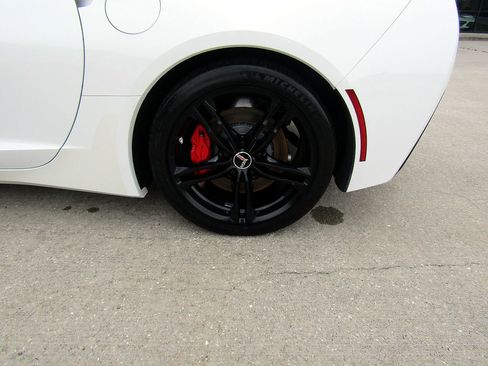 Used 2016 Chevrolet Corvette Stingray Coupe w/ 2LT Preferred Equipment Group RWD image 19