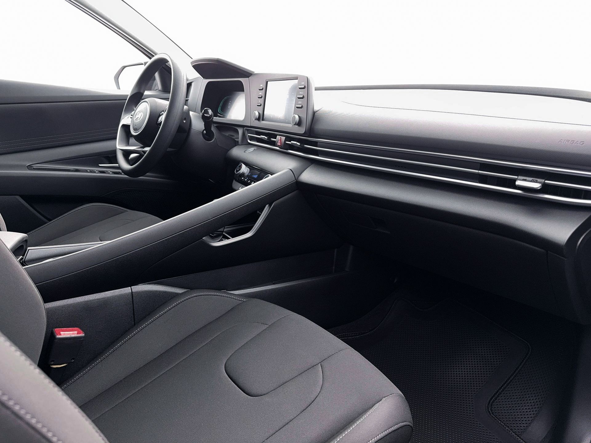 New 2026 Hyundai Elantra Hybrid FWD image 15
