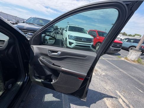 Used 2023 Ford Escape ST-Line w/ Tech Pack #1 AWD/4WD image 23