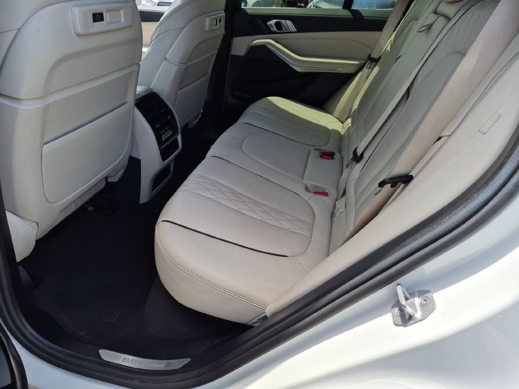 Used 2021 BMW X5 sDrive40i w/ Luxury Seating Package 2 RWD image 35