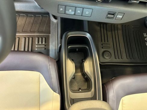 New 2026 Nissan Leaf SV+ w/ Illuminated Package FWD image 18