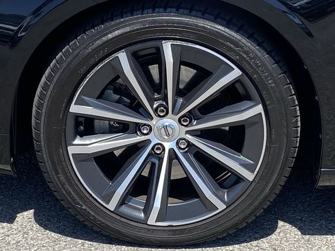 Used 2021 Volvo S60 T5 Momentum FWD image 8