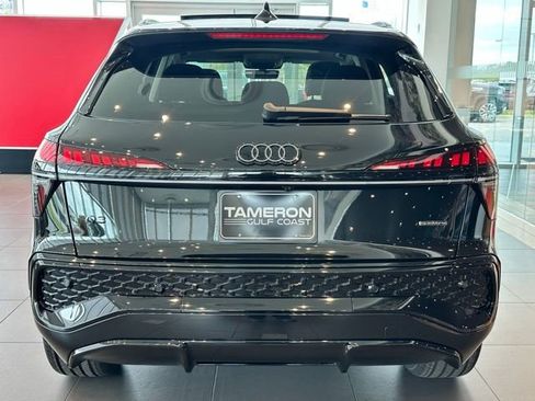 New 2026 Audi Q3 quattro 2.0T image 3