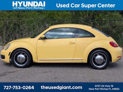Used 2012 Volkswagen Beetle 2.5 FWD image 2