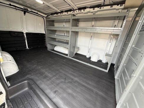 Used 2021 Chevrolet Express 2500 w/ Driver Convenience Package RWD image 11