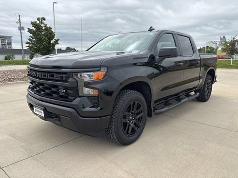 Used 2025 Chevrolet Silverado 1500 Custom w/ Turbomax Blackout Package AWD/4WD image 26