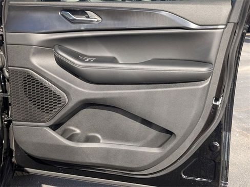 New 2025 Jeep Grand Cherokee Altitude image 35