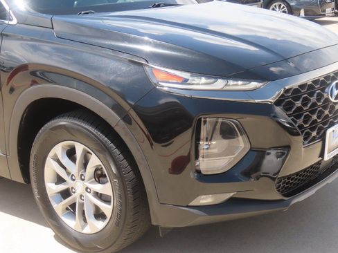 Used 2019 Hyundai Santa Fe SEL FWD image 6