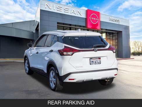 Used 2023 Nissan Kicks S image 7