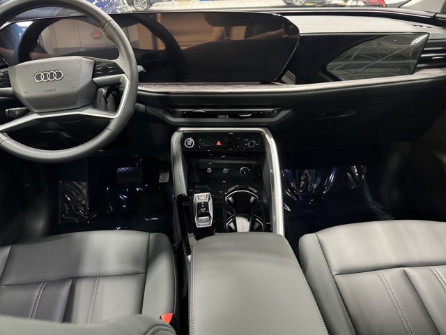 Used 2025 Audi Q5 Premium w/ Convenience Package AWD/4WD image 18