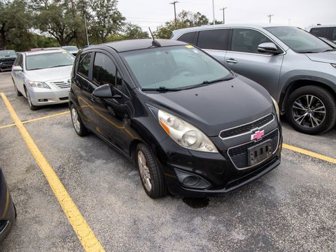 Used 2015 Chevrolet Spark LT image 6