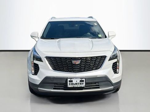 Used 2019 Cadillac XT4 Premium Luxury w/ Cold Weather Package AWD/4WD image 2