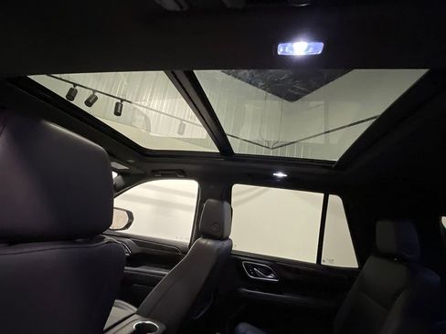 Used 2023 Chevrolet Tahoe LT w/ Luxury Package AWD/4WD image 25