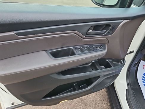Used 2019 Honda Odyssey EX-L image 12