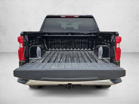 Used 2025 Chevrolet Silverado 1500 LT image 6