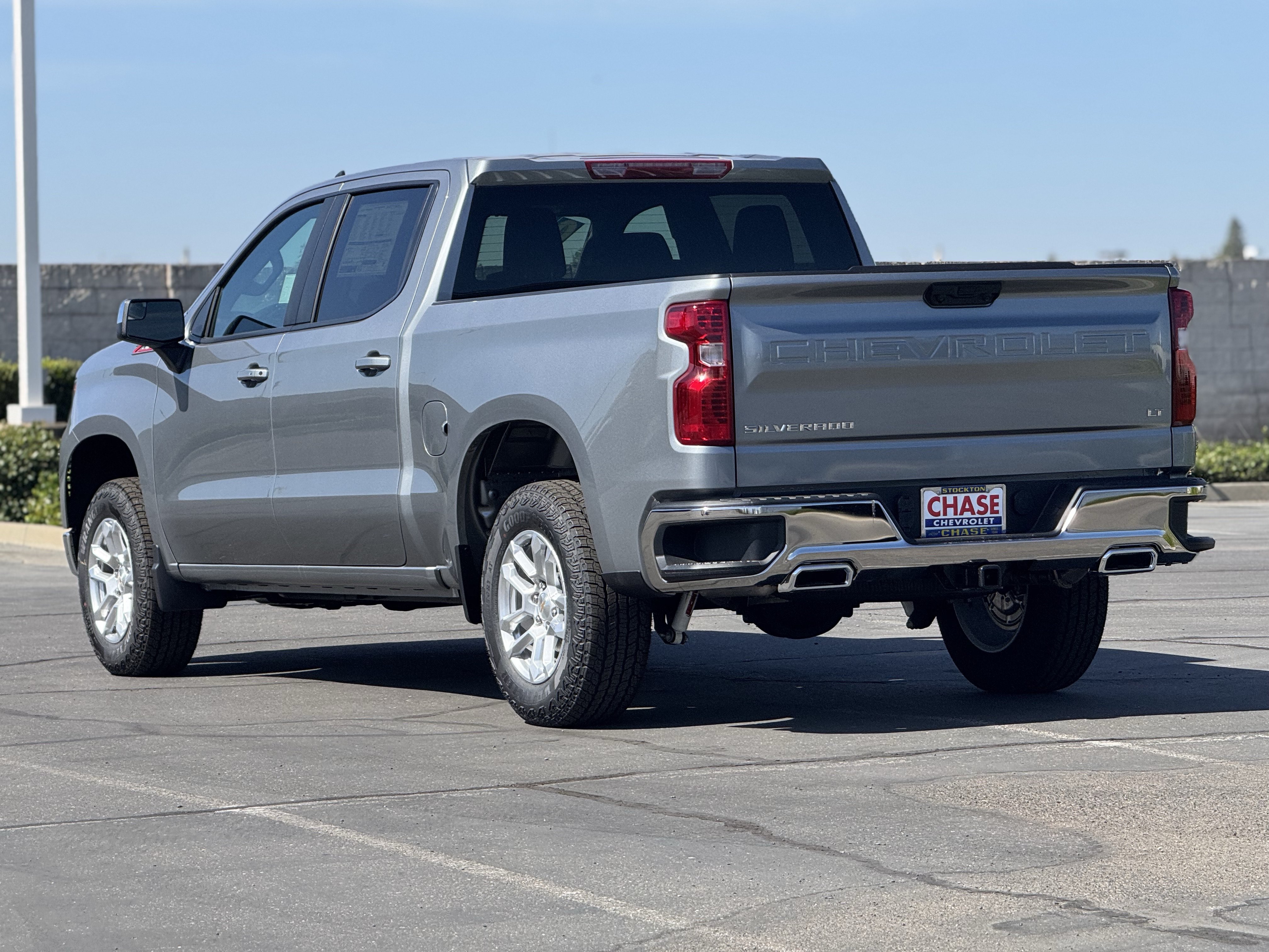 New 2026 Chevrolet Silverado 1500 LT w/ Z71 Off-Road Package AWD/4WD image 5