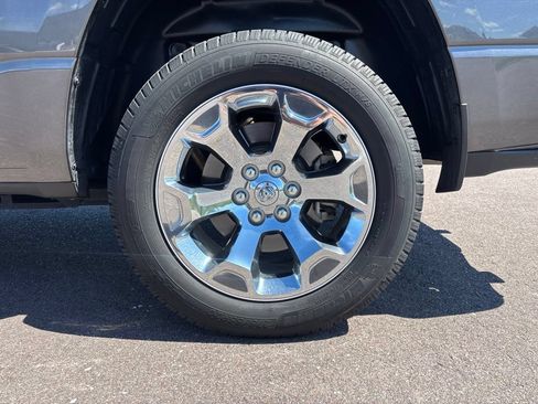Used 2019 RAM 1500 Big Horn AWD/4WD image 39