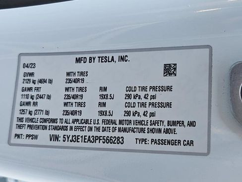 Used 2023 Tesla Model 3 Standard Range image 33
