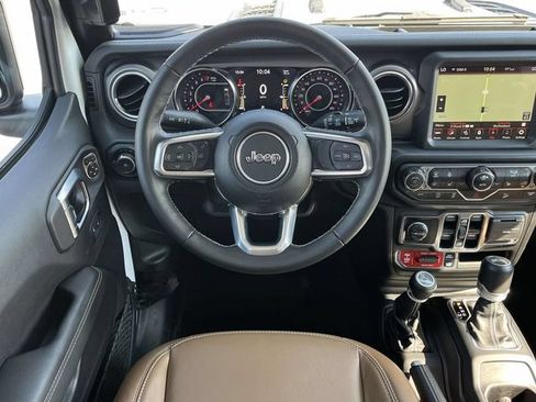 Used 2021 Jeep Wrangler Unlimited Rubicon AWD/4WD image 17