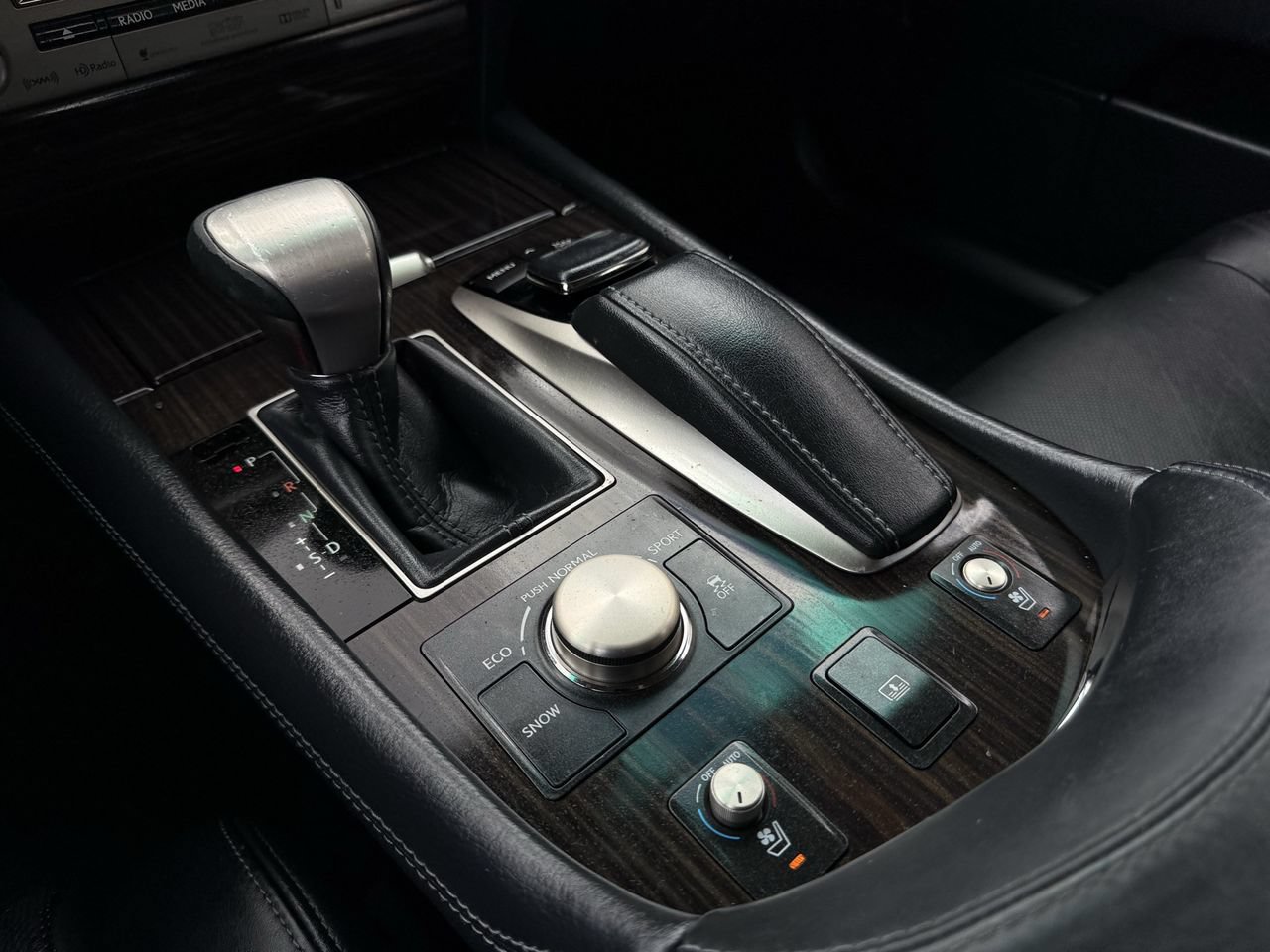 Used 2015 Lexus LS 460 AWD w/ Comfort Package image 19