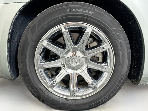 Used 2005 Chrysler 300 C w/ Navigation & Sound Group II RWD image 11