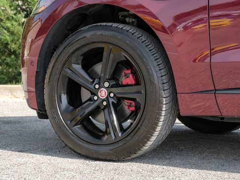 Used 2017 Jaguar F-PACE S image 70