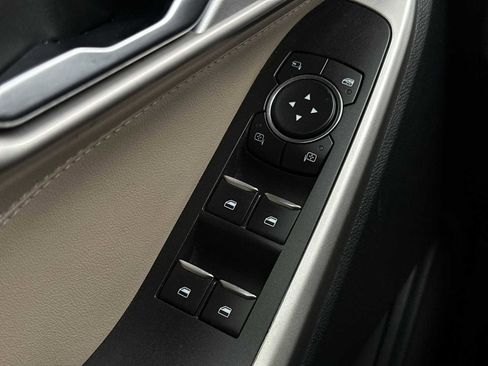 Used 2021 Ford Explorer Limited w/ Equipment Group 301A image 15