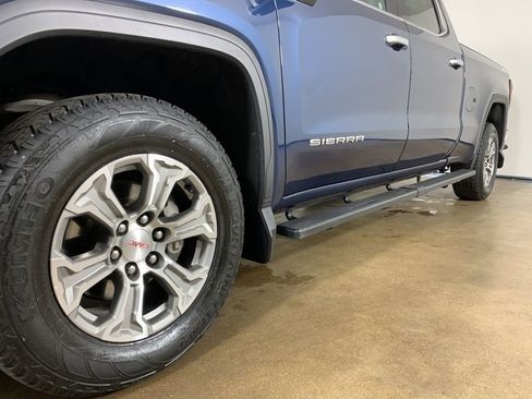 Used 2022 GMC Sierra 1500 SLT w/ Driver Alert Package II AWD/4WD image 2