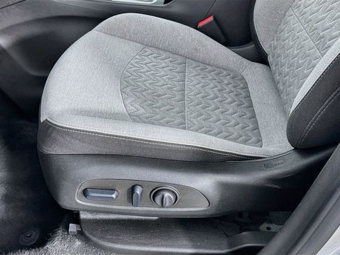 Used 2022 Chevrolet Equinox LS w/ LS Convenience Package FWD image 20
