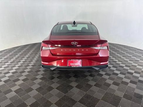 Used 2023 Hyundai Elantra SEL w/ Winter Weather Package FWD image 6