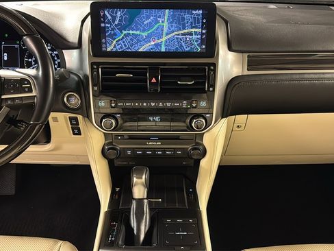 Certified 2023 Lexus GX 460 Premium w/ Premium Package image 17
