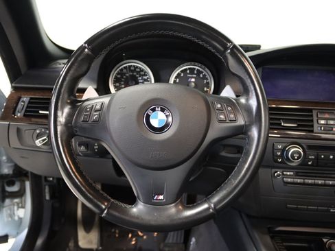 Used 2011 BMW M3 Convertible RWD image 45