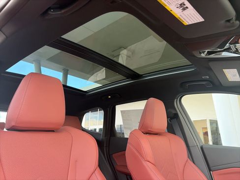 New 2026 BMW X1 xDrive28i w/ Technology Package AWD/4WD image 14