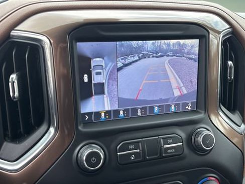 Used 2019 Chevrolet Silverado 1500 High Country w/ High Country Premium Package image 27