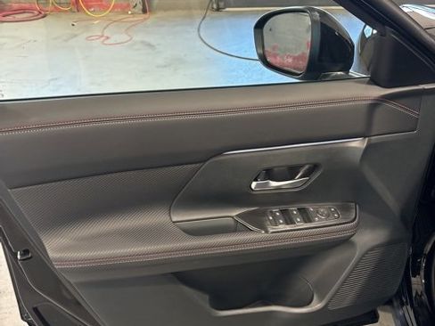 New 2025 Nissan Kicks SR image 16