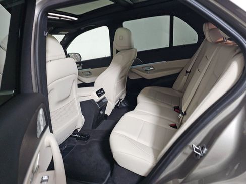 Used 2023 Mercedes-Benz GLE 350 w/ Premium Package image 8