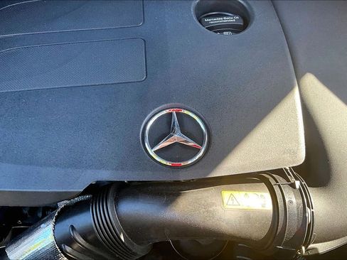 Used 2022 Mercedes-Benz GLE 350 4MATIC w/ Premium Package image 31