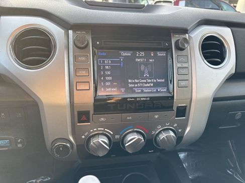 Used 2014 Toyota Tundra SR5 image 22