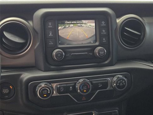 Used 2020 Jeep Wrangler Unlimited Sport AWD/4WD image 28