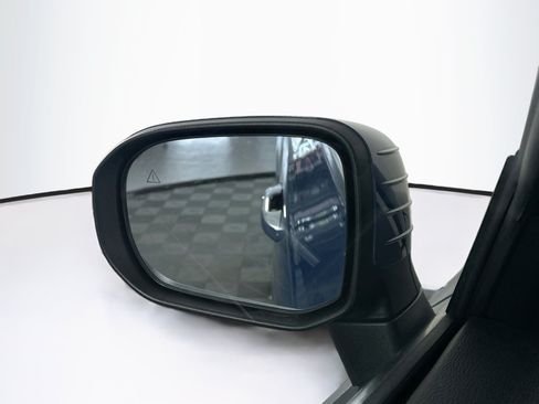Used 2025 Kia Telluride S FWD image 16