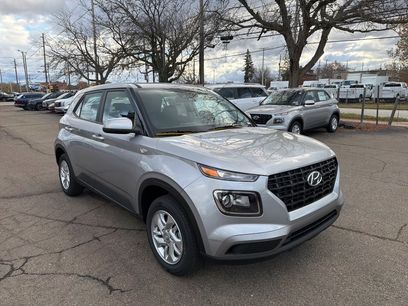 New 2026 Hyundai Venue SE