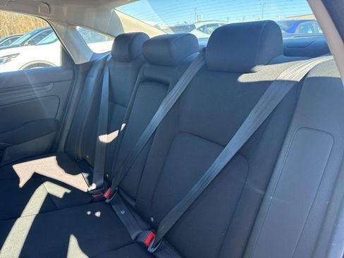 Used 2024 Honda Civic EX image 9