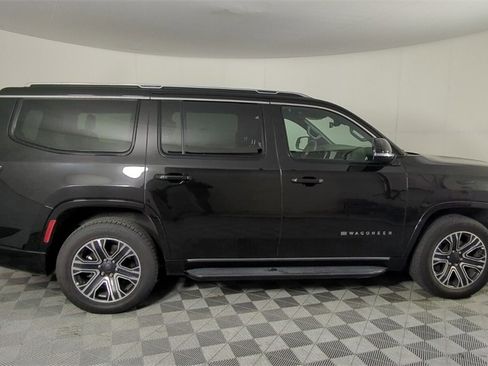 Used 2024 Jeep Wagoneer Series II image 4