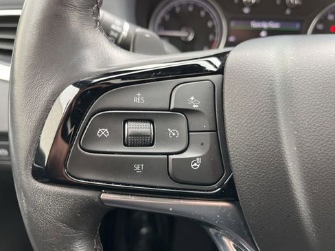 Used 2023 Buick Enclave Essence w/ Experience Buick Package image 24