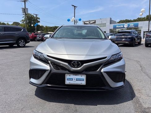 Used 2023 Toyota Camry SE FWD image 2