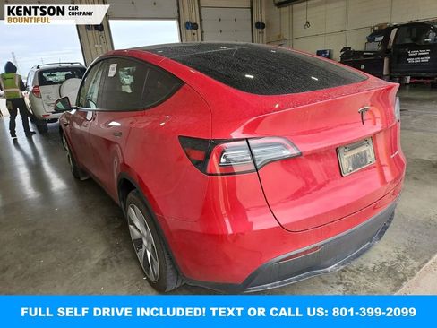 Used 2023 Tesla Model Y Long Range AWD/4WD image 2