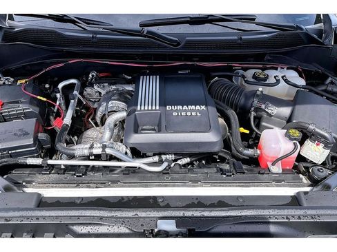 Used 2024 Chevrolet Silverado 1500 LT Trail Boss w/ LT Trail Boss Premium Package AWD/4WD image 12