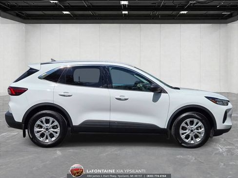 Used 2024 Ford Escape Active AWD/4WD image 6
